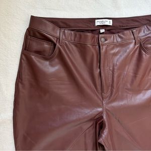 A&F Curve Love Vegan Leather Ankle Straight Pants